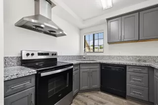 Photo #2: 226072271 Listing