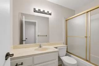 Photo #6: 226072413 Listing