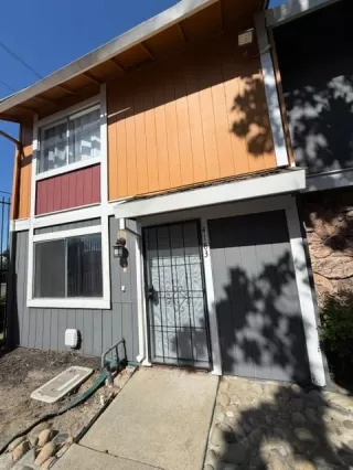Photo #2: 226072617 Listing