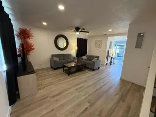 Photo #6: 226072617 Listing