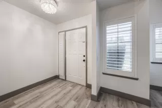 Photo #6: 226072681 Listing