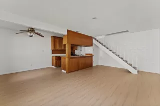 Photo #5: 226073422 Listing