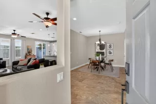 Photo #3: 226074074 Listing