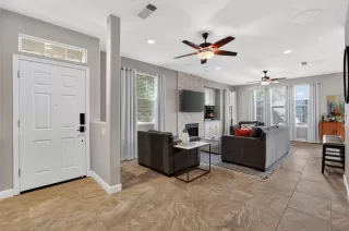 Photo #4: 226074074 Listing