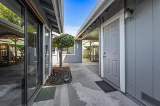 Photo #4: 226074130 Listing 