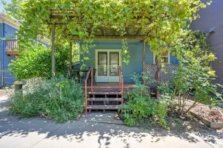 Photo #2: 226074141 Listing