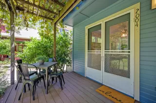Photo #3: 226074141 Listing
