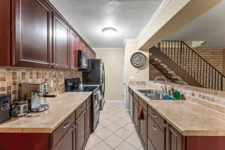 Photo #5: 226074195 Listing