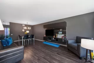Photo #2: 226074756 Listing