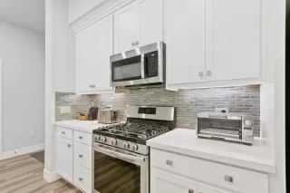 Photo #5: 226075112 Listing