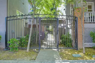Photo #1: 226075144 Listing 