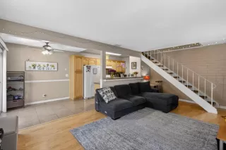 Photo #2: 226075304 Listing