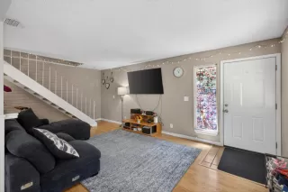Photo #6: 226075304 Listing