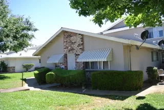 Photo #1: 226075351 Listing