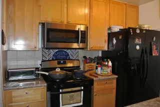 Photo #2: 226075351 Listing