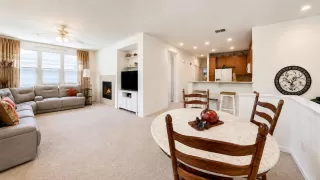Photo #2: 226075833 Listing