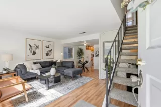 Photo #3: 226076364 Listing 