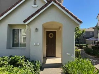 Photo #4: 226076766 Listing