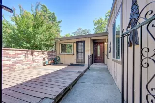 Photo #2: 226076953 Listing 
