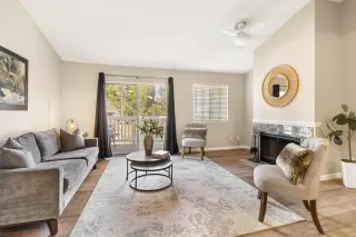 Photo #4: 226076997 Listing