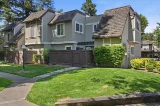 Photo #1: 226077048 Listing