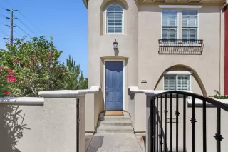 Photo #1: 226077169 Listing