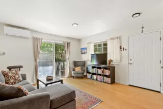 Photo #6: 226077919 Listing