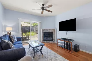 Photo #4: 226078614 Listing