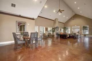 Photo #1: 226078722 Listing 