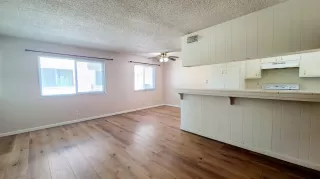 Photo #2: 226078827 Listing