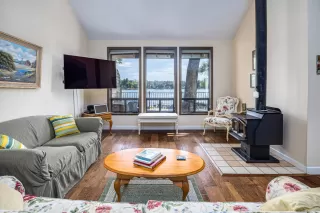 Photo #6: 226078867 Listing
