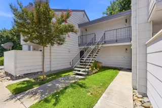 Photo #2: 226079352 Listing 
