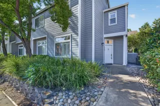 Photo #1: 226079496 Listing