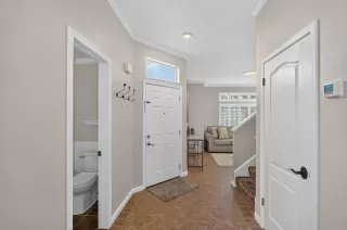 Photo #6: 226079496 Listing