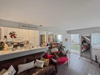 Photo #3: 226080041 Listing 