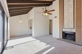 Photo #6: 226080114 Listing