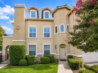 Photo #1: 226080206 Listing 