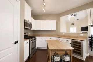 Photo #6: 226080206 Listing 