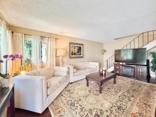 Photo #4: 226080803 Listing 