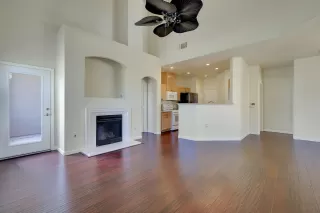 Photo #6: 226080852 Listing 