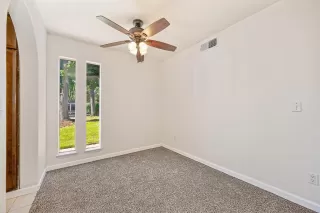 Photo #6: 226081028 Listing 