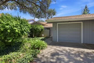 Photo #1: 226081069 Listing 