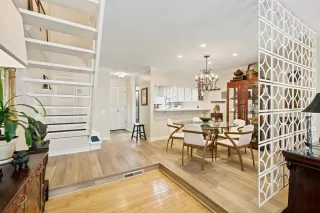 Photo #5: 226081557 Listing 