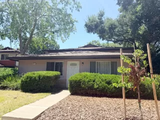 Photo #1: 226081681 Listing 