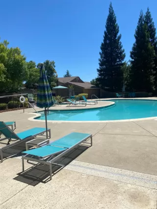 Photo #4: 226082147 Listing 