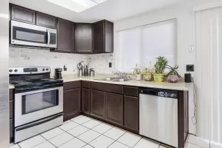 Photo #3: 226082641 Listing 