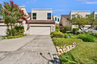 Photo #1: 226082685 Listing