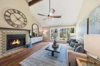 Photo #5: 226082685 Listing