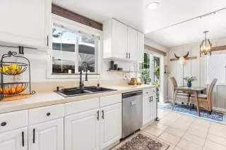 Photo #6: 226082731 Listing 