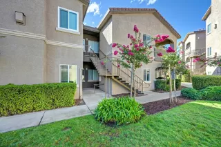 Photo #3: 226082956 Listing 